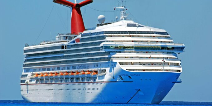 How to use cryptocurrency for payments on luxury cruise ships