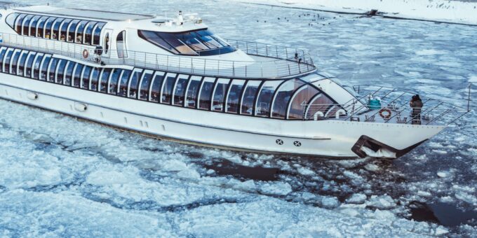 how to market luxury cruise packages with Bitcoin and Ethereum