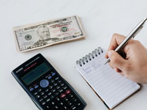 How to Save Money Fast Even with Low Income