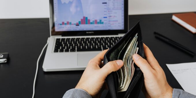 How to Build a Passive Income Portfolio With ETFs