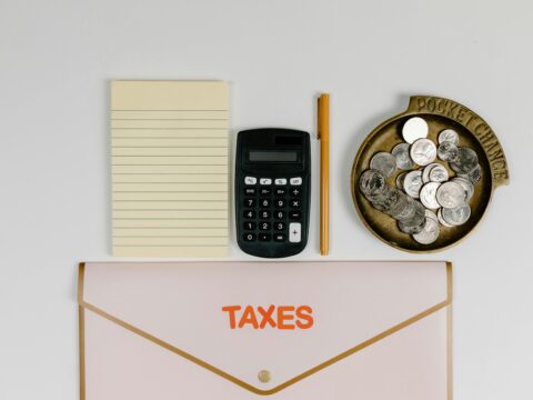 Manage Taxes During Retirement for Maximum Savings